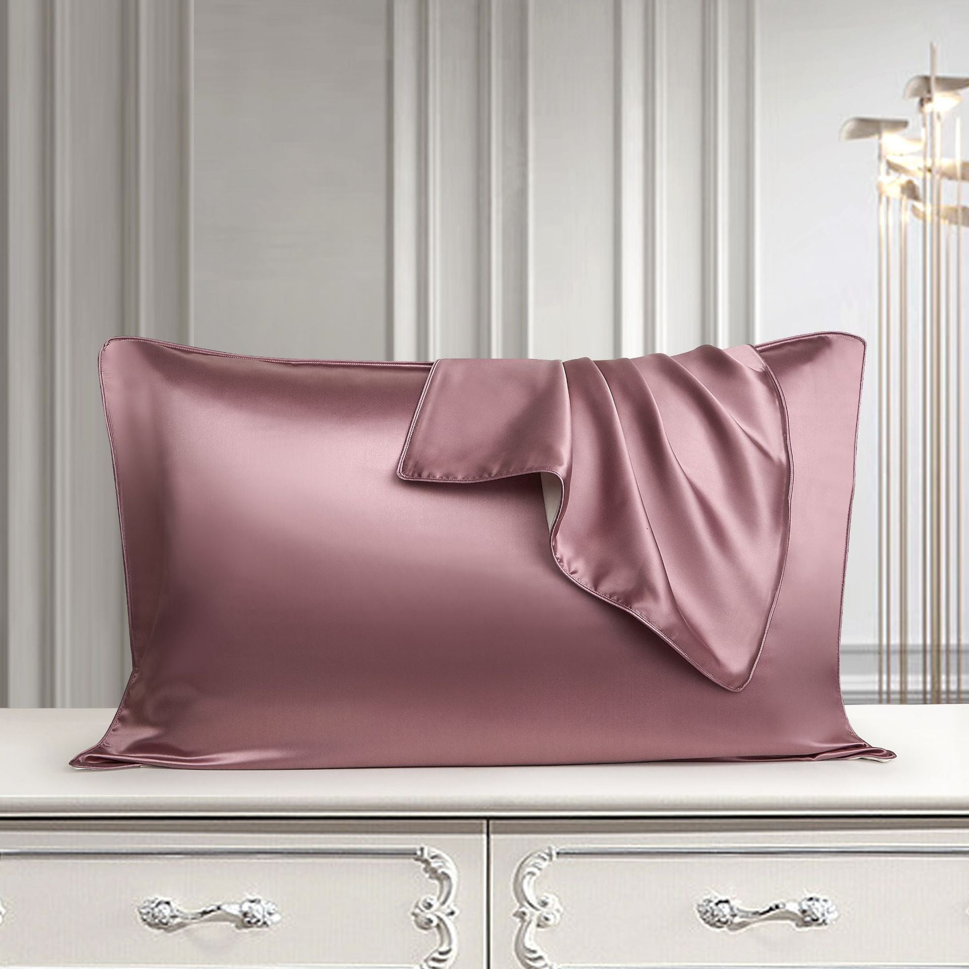 Luxurious Mulberry Silk Pillowcase: Experience Ultimate Comfort